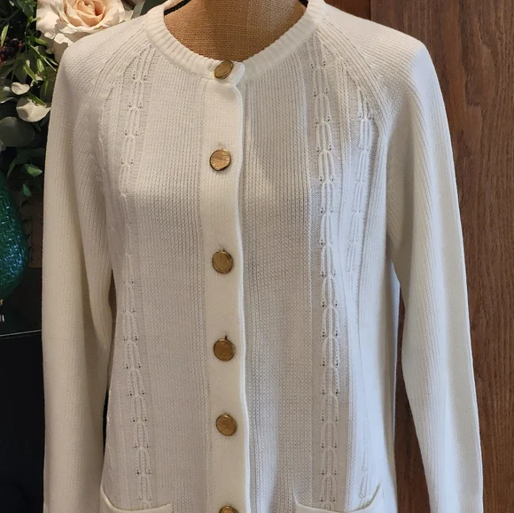 Vintage 70s Acrylic ivory cardigan size medium - Picture 2 of 12